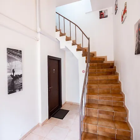 Cozy Next To The Old Town Apartmán *