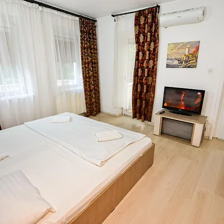 아파트 Cozy Next To The Old Town *