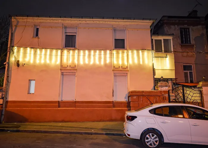 Cozy Next To The Old Town Apartmán *