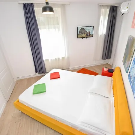 Cozy Next To The Old Town Bucarest