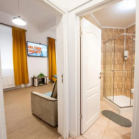 Apartment Cozy Next To The Old Town