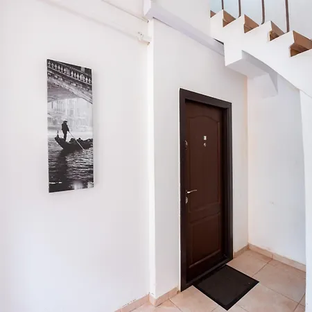 Cozy Next To The Old Town Apartment Bucharest