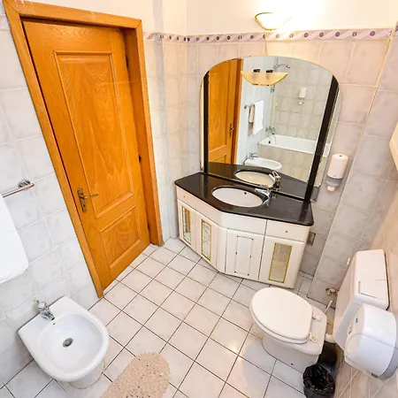 Cozy Next To The Old Town Appartamento