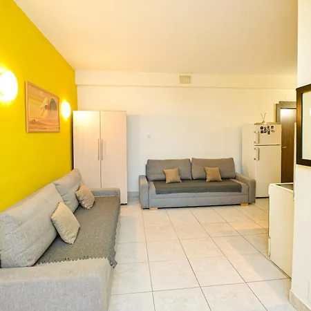 Daire Cozy Next To The Old Town