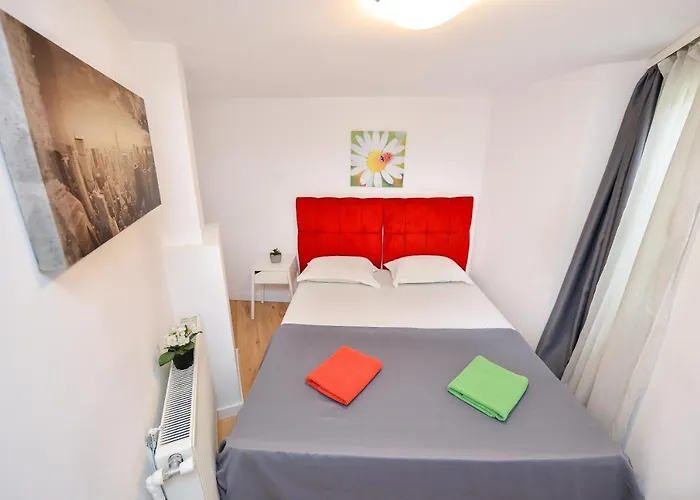 Cozy Next To The Old Town Apartman *