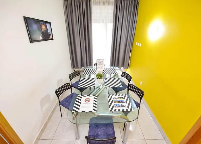 Apartman Cozy Next To The Old Town *