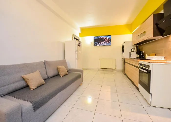 Cozy Next To The Old Town Apartman *