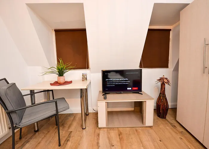 Cozy Next To The Old Town * Bucureşti